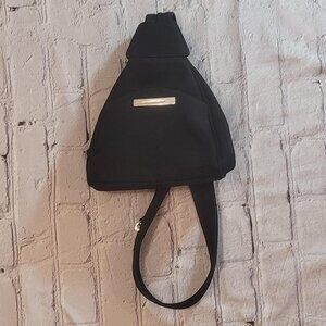 Liz Claiborne Black  crossbody bag with gold hardware #crossbodybag